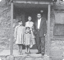 Linda Brown and her family in the 1950s