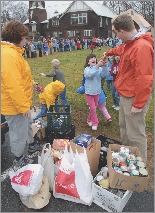 People give food to help the hungry.