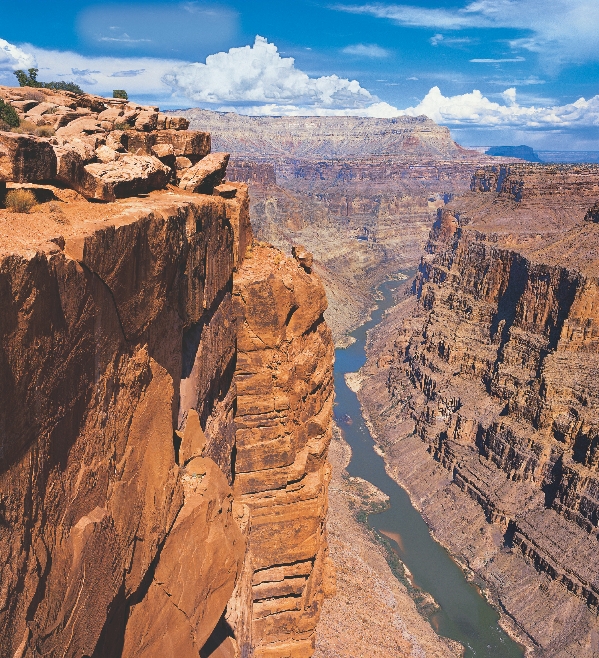 The rock layers of the Grand Canyon show changes over time.