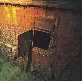 Titanic sank in 1912. Yet some of its windows are still unbroken.